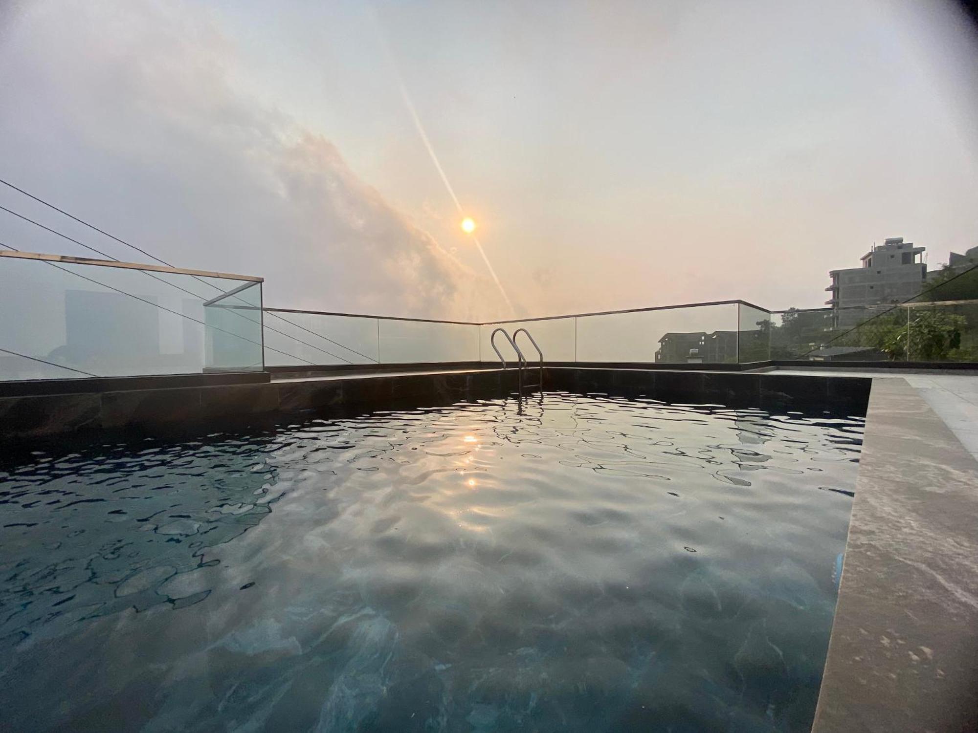 Blue Moon Tam Dao Hotel ภายนอก รูปภาพ